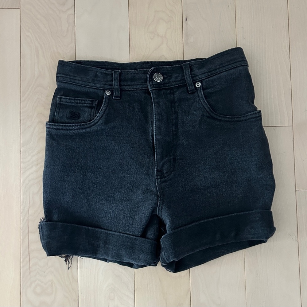 Gloria Vanderbilt Black Denim Cuffed Jeans